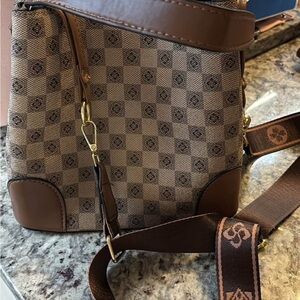 Amazon Brown Checkered Messenger Bag
